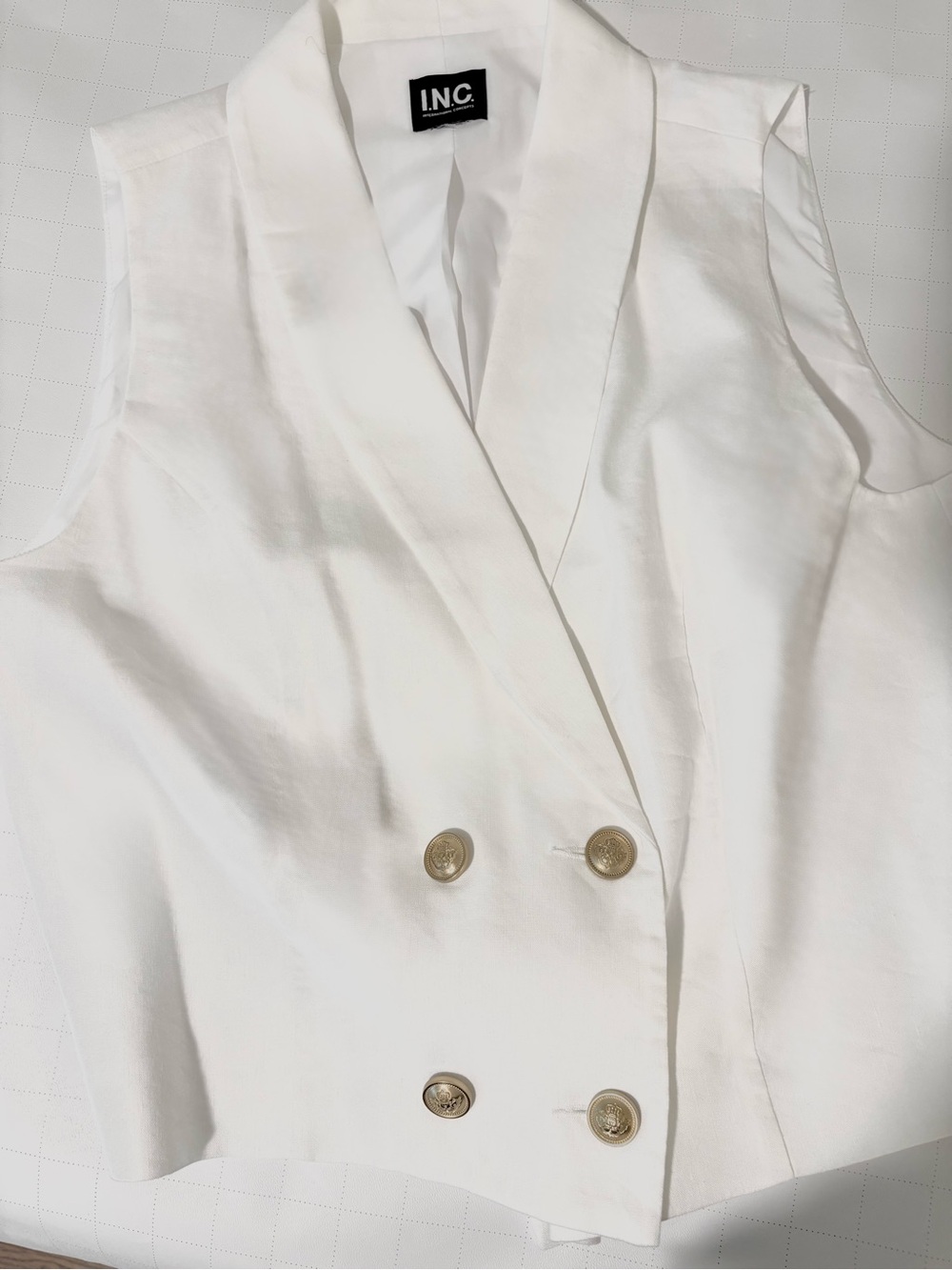 NEW INC Elegant White Sleeveless Spring/Summer Linen Vest with Gold Buttons!